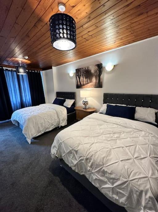 Modern 2 Bedroom Apt Derby City Ngoại thất bức ảnh