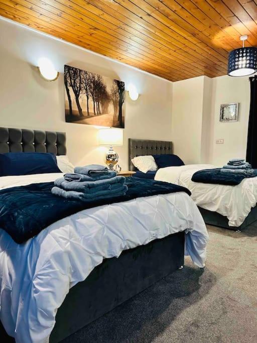 Modern 2 Bedroom Apt Derby City Ngoại thất bức ảnh