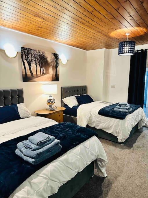 Modern 2 Bedroom Apt Derby City Ngoại thất bức ảnh
