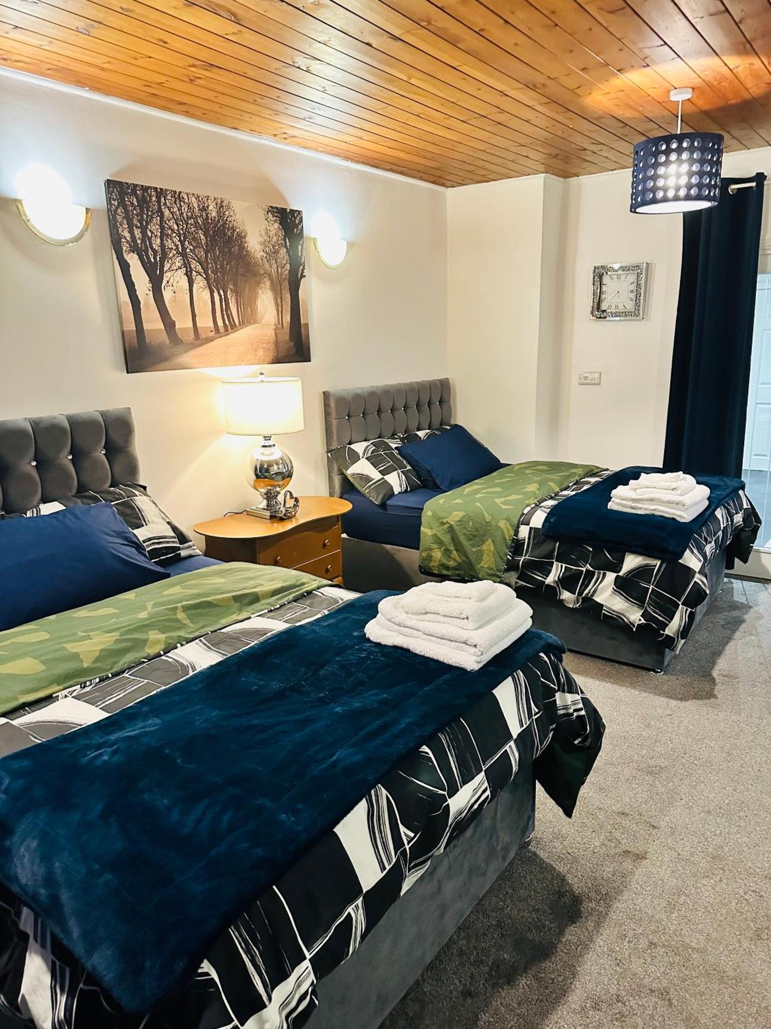Modern 2 Bedroom Apt Derby City Ngoại thất bức ảnh
